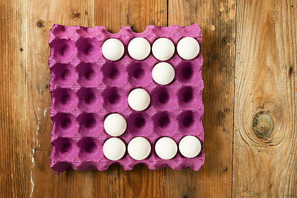 istock Letter Z from the eggs in paper tray 511791340