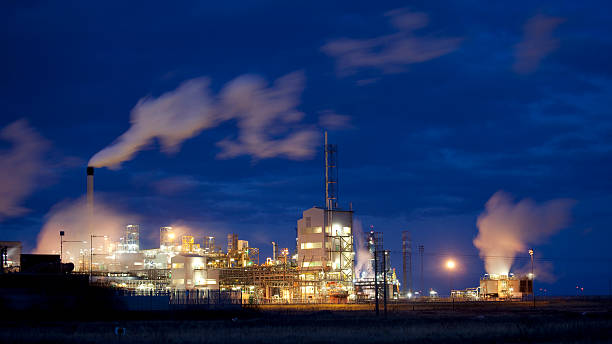 istock Chemical Plant on Teesside, England, at night 511804642
