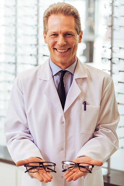 istock At the ophthalmologist 511811812