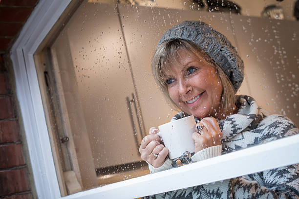 istock Winter woman drinking coffee 511846019