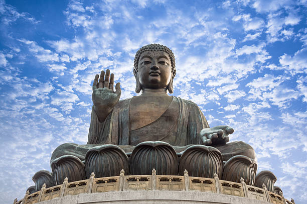tian tan buddha - asia religion statue chinese culture - fotografias e filmes do acervo