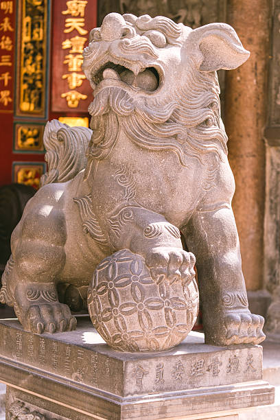istock Statue in Tainan Confucian Temple in Taiwan 511857818