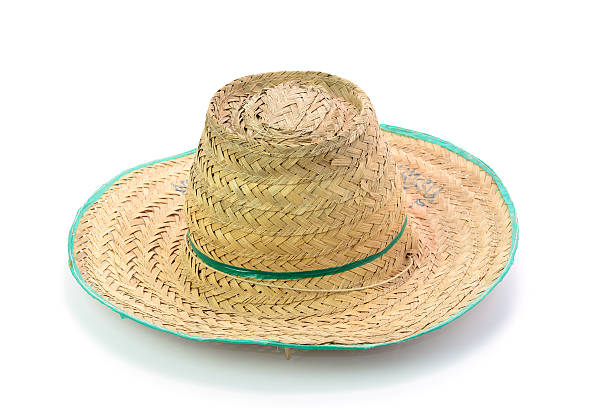 istock Thai farmer Old hat made of woven bamboo 511858330