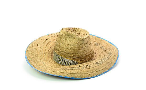 istock Thai farmer Old hat made of woven bamboo 511858468
