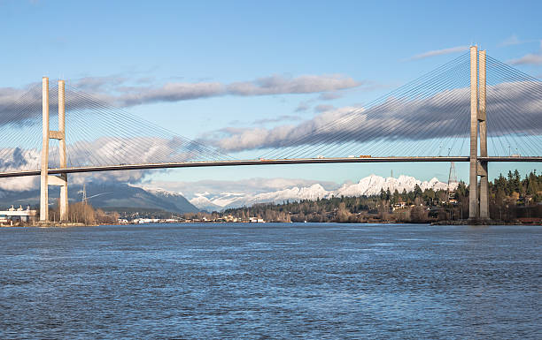istock Alex Fraser Bridge in Sunny Winter Day 511864166