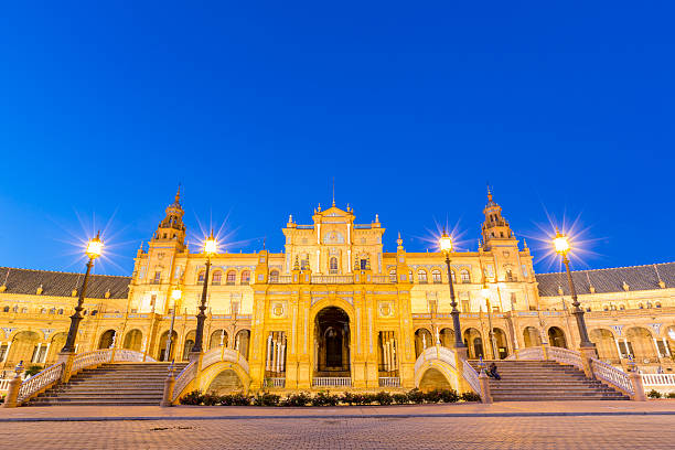 istock Facade of espana Plaza Seville 511873358