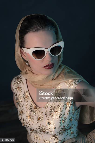 Chique Vintage 50s Fashion Woman Wearing Sunglasses And Scarf Stock Photo -  Download Image Now - iStock