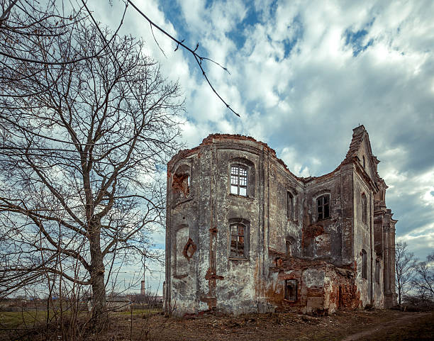 istock Ruins Of Abandoned Catholic Church 511880144