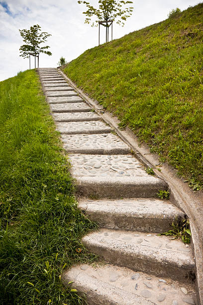 istock Staircase leading to the Lucca' city walls 511887483