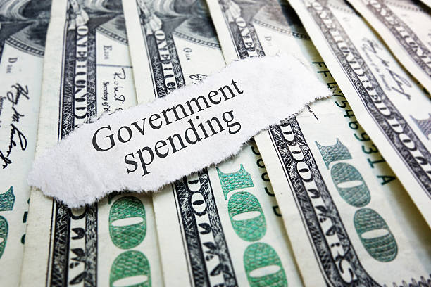 gasto del gobierno - government spending fotografías e imágenes de stock
