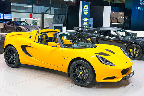 lotosu elise sportowe 220 samochód sportowy - lotus automobiles zdjęcia i obrazy z banku zdjęć