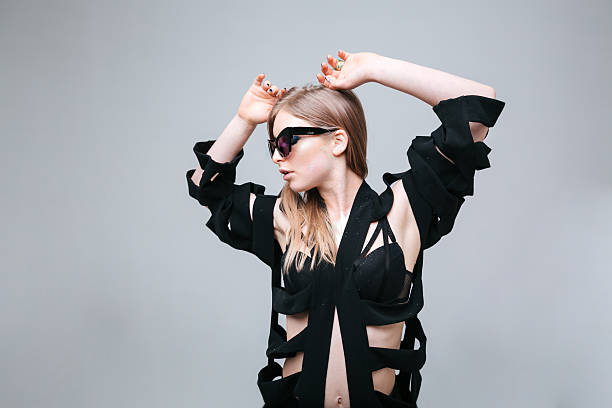 istock Fashion woman 511926074