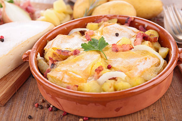 tartiflette - fotografia de stock