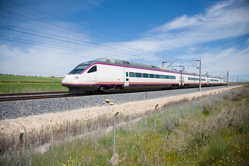 Tren de alta velocidad photo