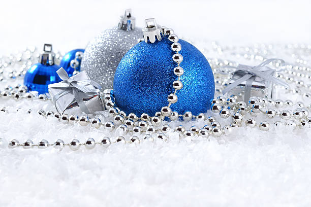 istock Silver and blue Christmas decorations 511973619
