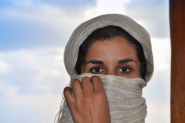 istock Muslim woman 511974711