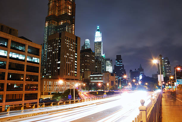 istock MANHATTAN NIGHT VIEW, NEW YORK CITY 512003424