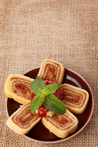 istock Bolo de rolo (swiss roll, roll cake) Brazilian dessert 512004408