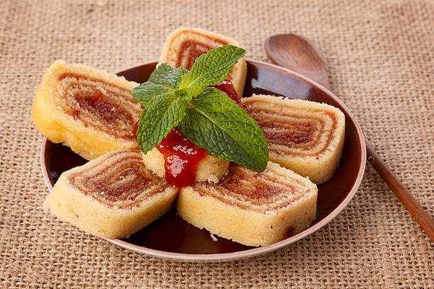 istock Bolo de rolo (swiss roll, roll cake) Brazilian dessert 512004472