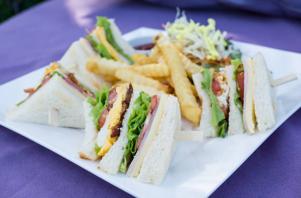 istock Club sandwich 512050750