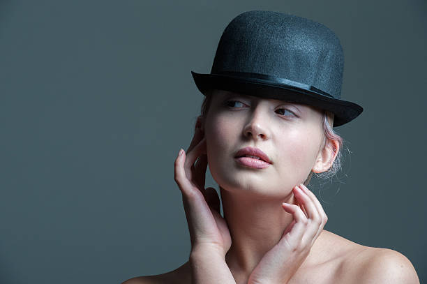 istock Girl in bowler hat 512051010