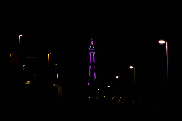 ブラックプールタワー - blackpool illuminated blackpool tower vacations ストックフォトと画像