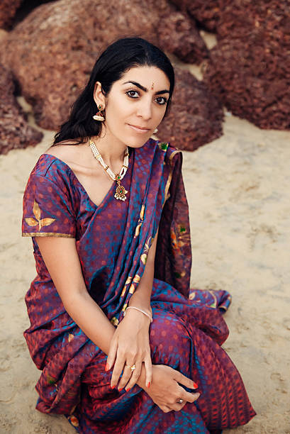 istock Indian woman in beautiful saree 512055630