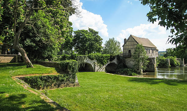 istock Vernon, France 512085695