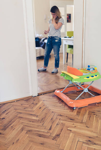 istock Mother on brake from daily duties 512095924
