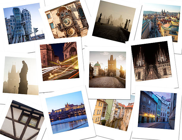 istock Polaroid souvenir photos 512099292