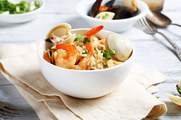 istock rice with shrimp and mussels 512099826