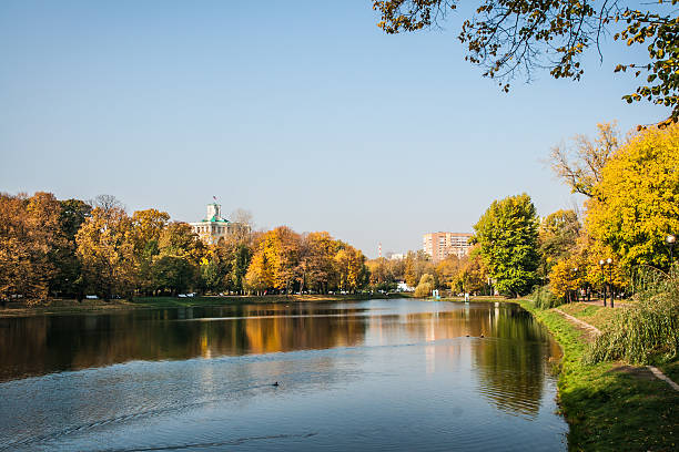 istock Autumn in  Moscow parks, Russia 512100547
