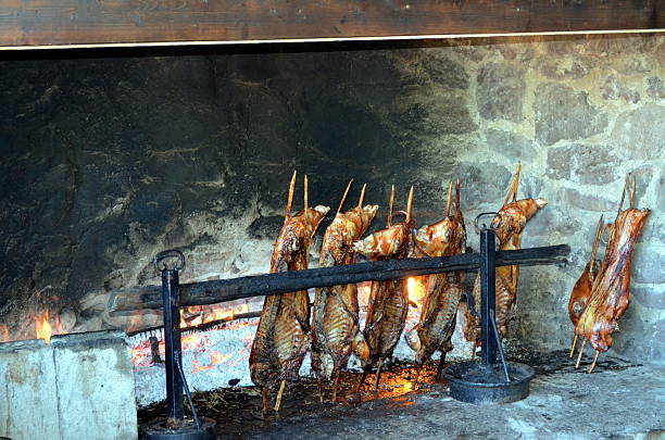 porceddu 일반적인 구운 돈육 사디니아 이탈리어 - spit roasted pig roasted food 뉴스 사진 이미지