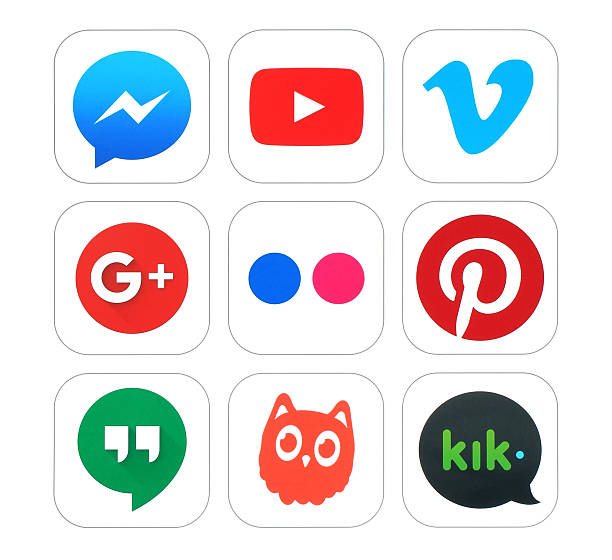 sammlung von beliebten soziale vernetzung logo der beschilderung auf papier - vimeo stock-fotos und bilder