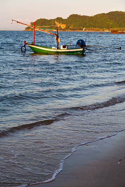 istock lomprayah bay isle white   south china sea 512106539