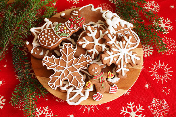 istock Christmas cookies plate 512128851