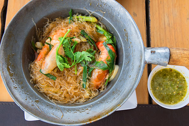 Baked Shrimp vermicelli with spicy seafood sauce