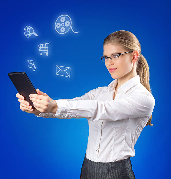 istock Social media woman 512151043