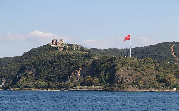 istock Yoros Castle in Anadolu Kavagi 512152824