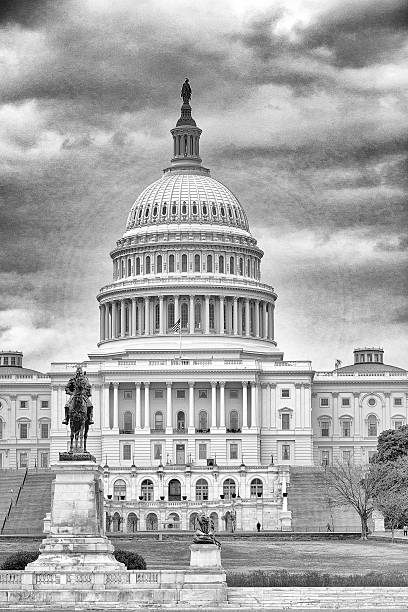 istock United States Capital building 512159566