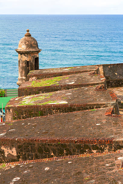 festung wand - horizon over water old san juan san juan puerto rico puerto rico stock-fotos und bilder