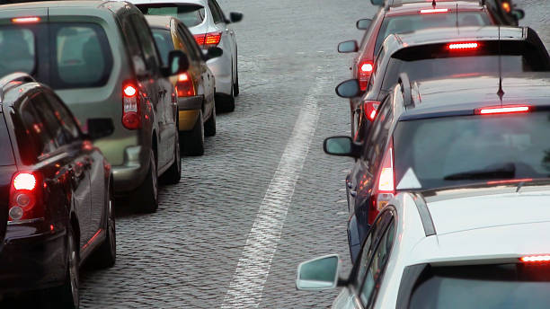 istock Scene Of Rush Hour Traffic Jam 512204372