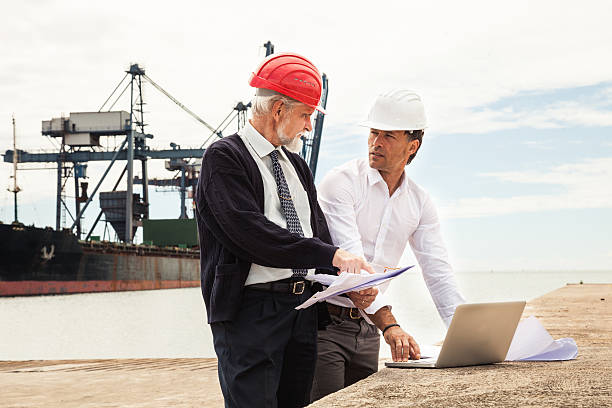 istock Inspections at commercial dock 512210901