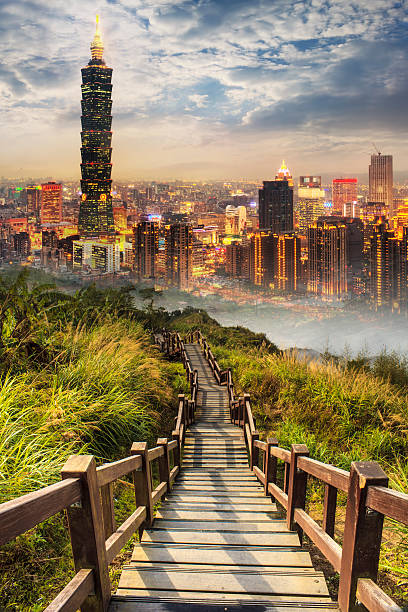 istock Stair to the nice place 512215295