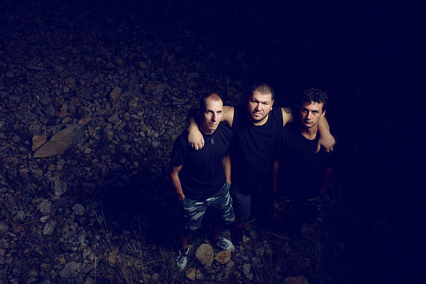 istock friends in the dark 512223798