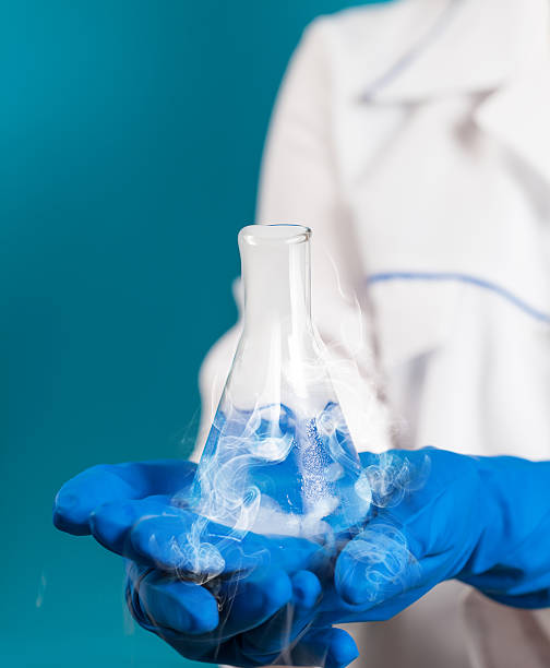 istock chemical reagent a test tube 512226564