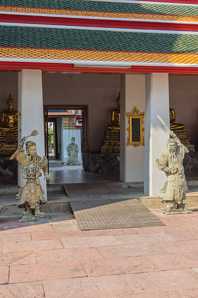 istock Wat Pho Kaew, Bangkok, Thailand 512274030