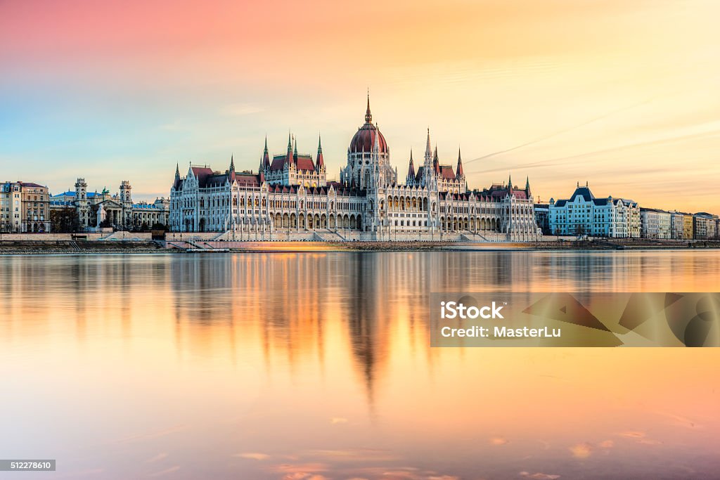 Parlement hongrois au coucher de soleil, Budapest. - Photo de Budapest libre de droits