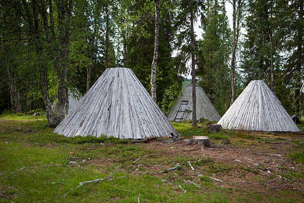 istock Sami house, kata, in Swedish Lapland 512294172