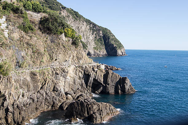 istock Cinque Terre Riomaggiore Coast 512295099
